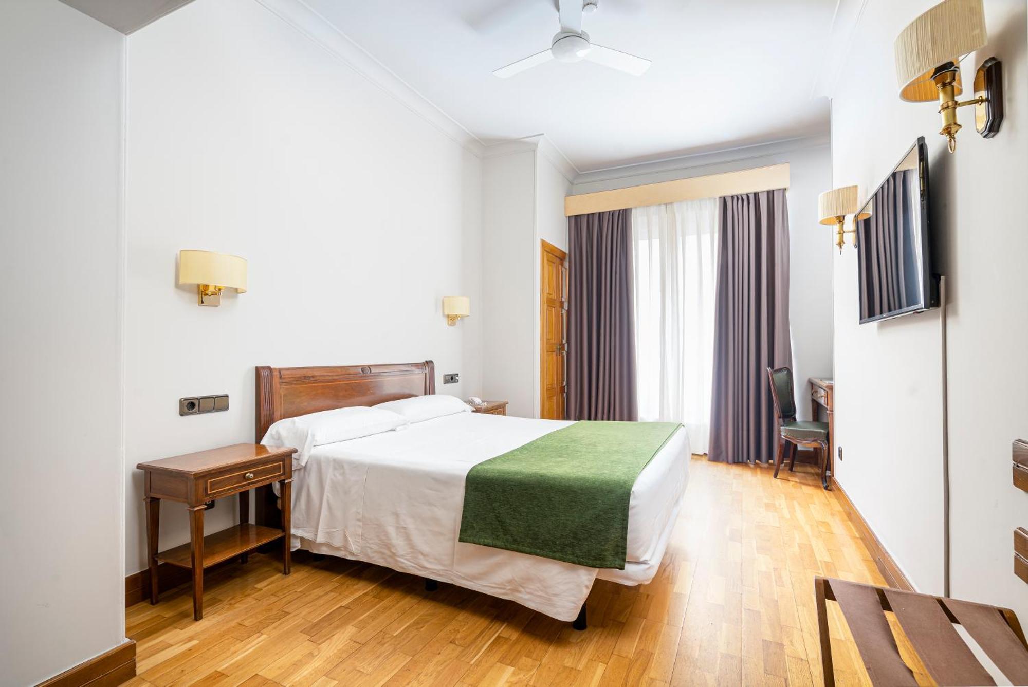 Hotel Hernan Cortes Gijon Exterior photo